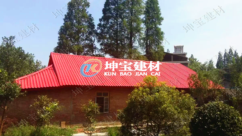 樹(shù)脂瓦為你傾情演繹，萬(wàn)綠叢中一抹紅！
